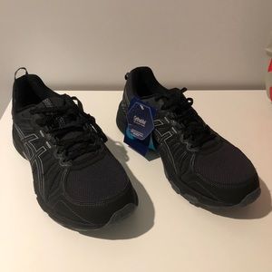 ASICS Gel Venture 7 size 10 extra wide NWT